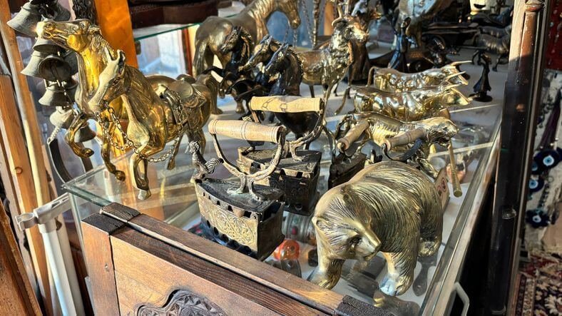 Vintage antiques buyer Palm Beach County. Updated 2025